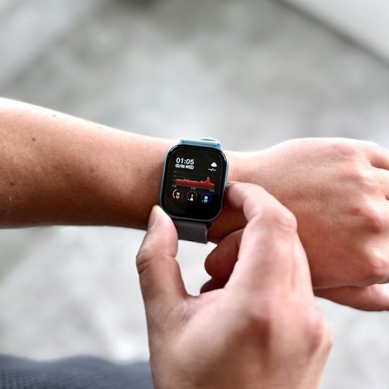 Smartwatch PRO - Sulje napsauttamalla kuva