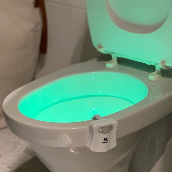 LED valaistus WC:hen - Sulje napsauttamalla kuva