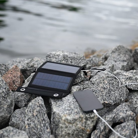 Waterproof Solar Charger USB - Sulje napsauttamalla kuva