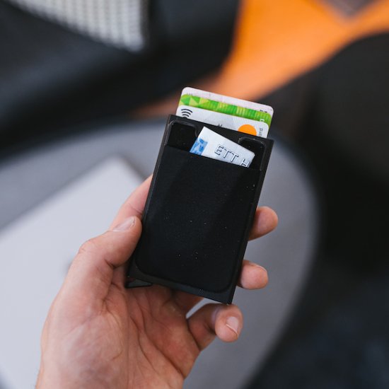 Pankki- ja luottokorttitasku RFID Secure - Sulje napsauttamalla kuva