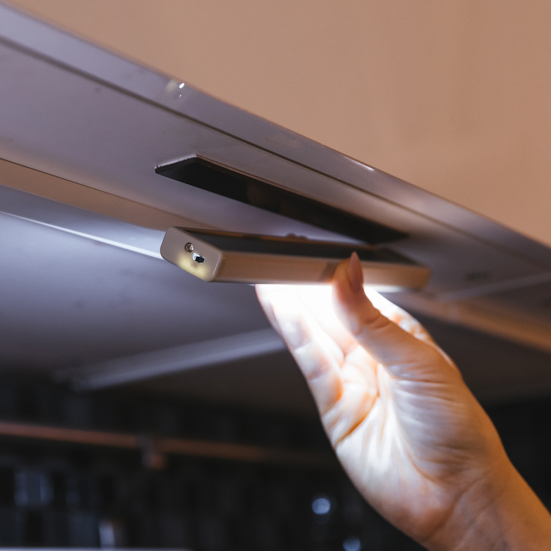 Ladattava LED-spotlight