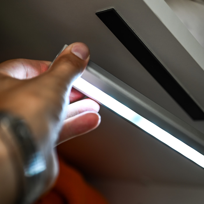 Ladattava LED-spotlight
